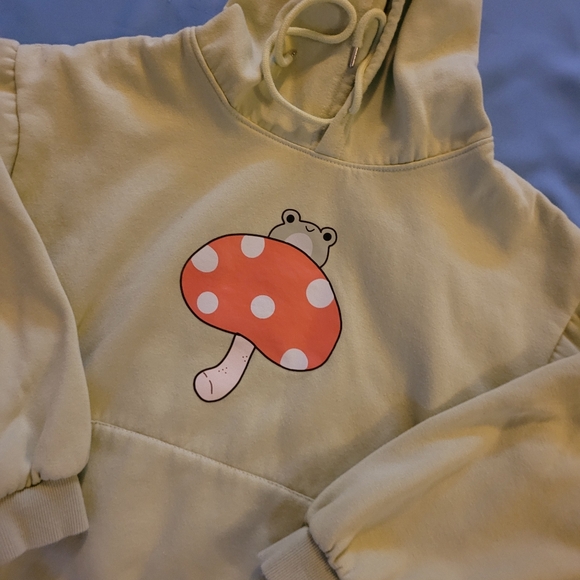 Kawaii lime green Frog Hoodie - Picture 4 of 7